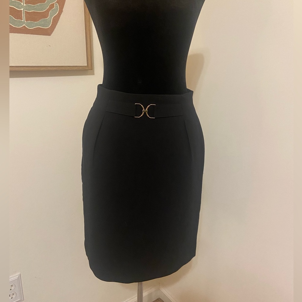 H&M Women’s Black Skirt Size 4